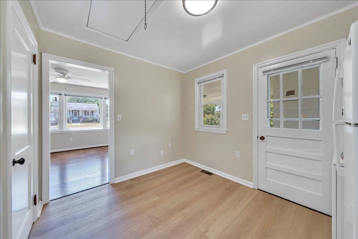 4933 Hildebrand RD NE - Photo 11