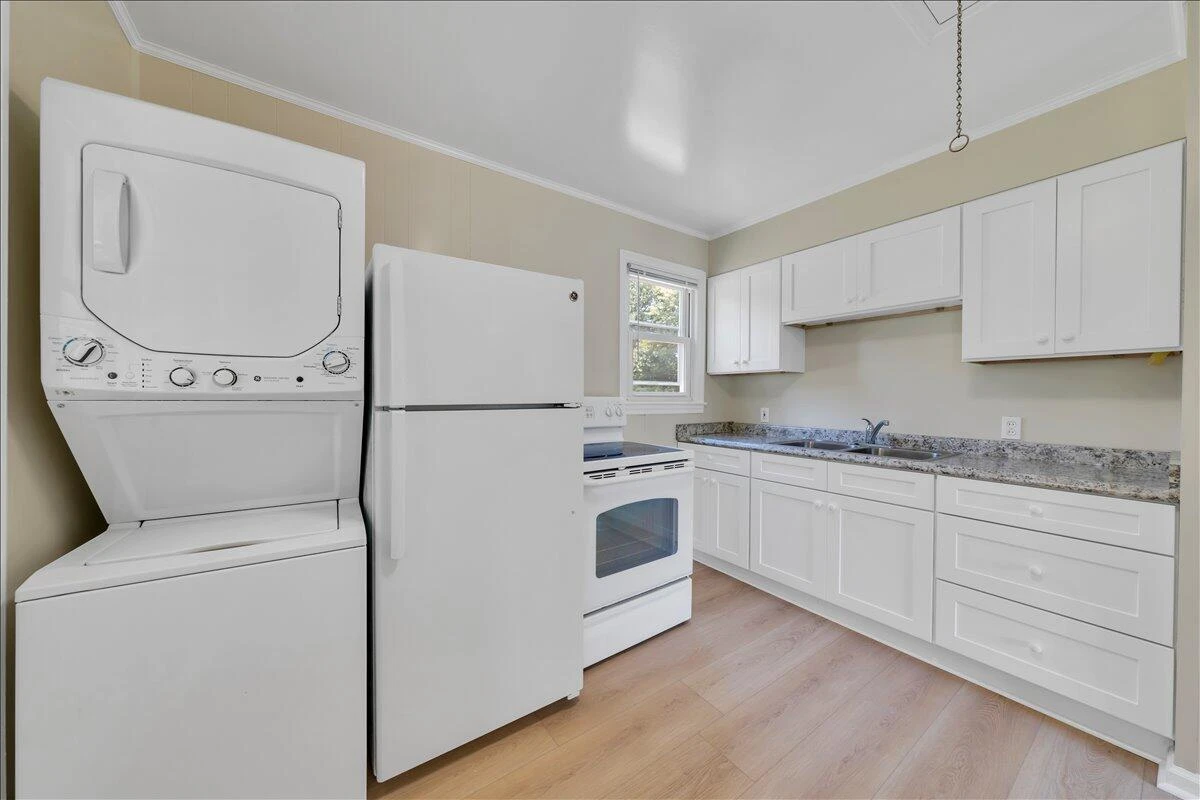 4933 Hildebrand RD NE - Photo 9