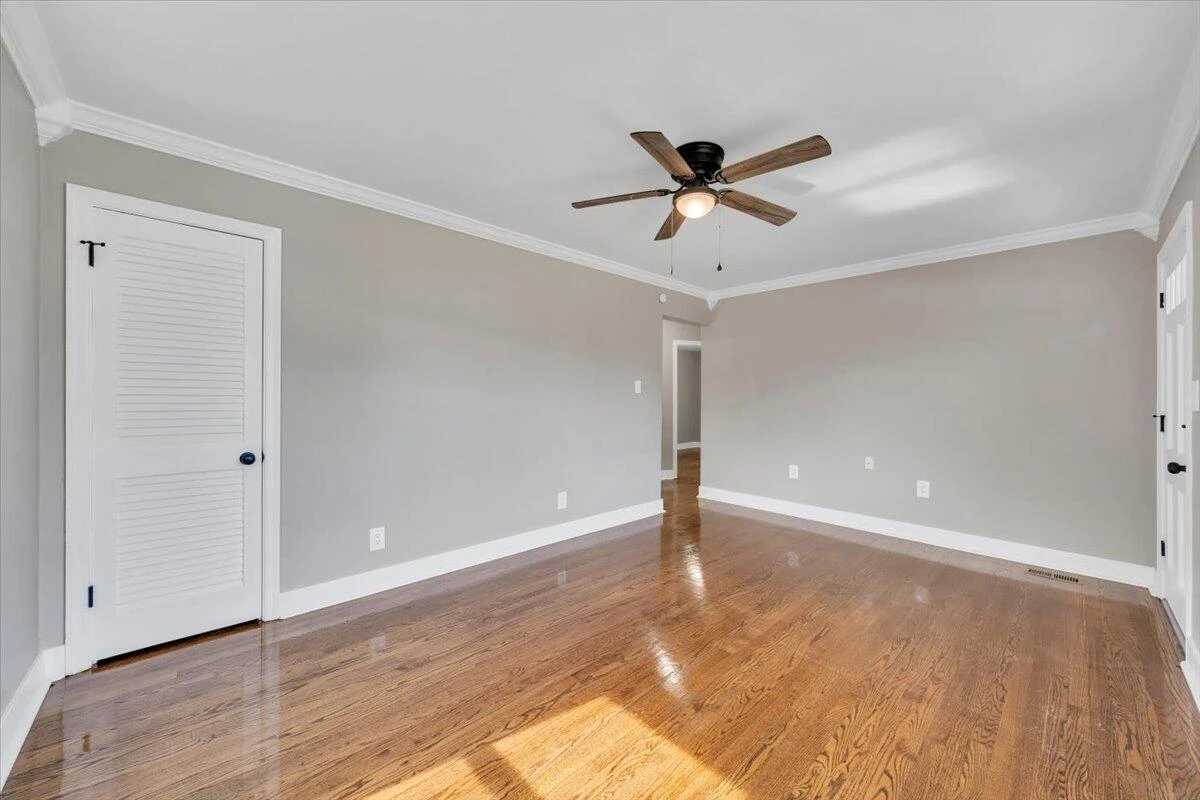 1451 Greenbrier AVE SE - Photo 12