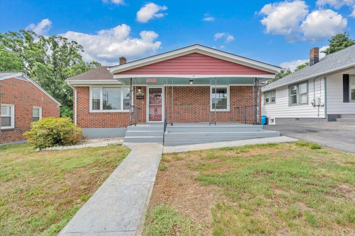1451 Greenbrier AVE SE - Photo 28