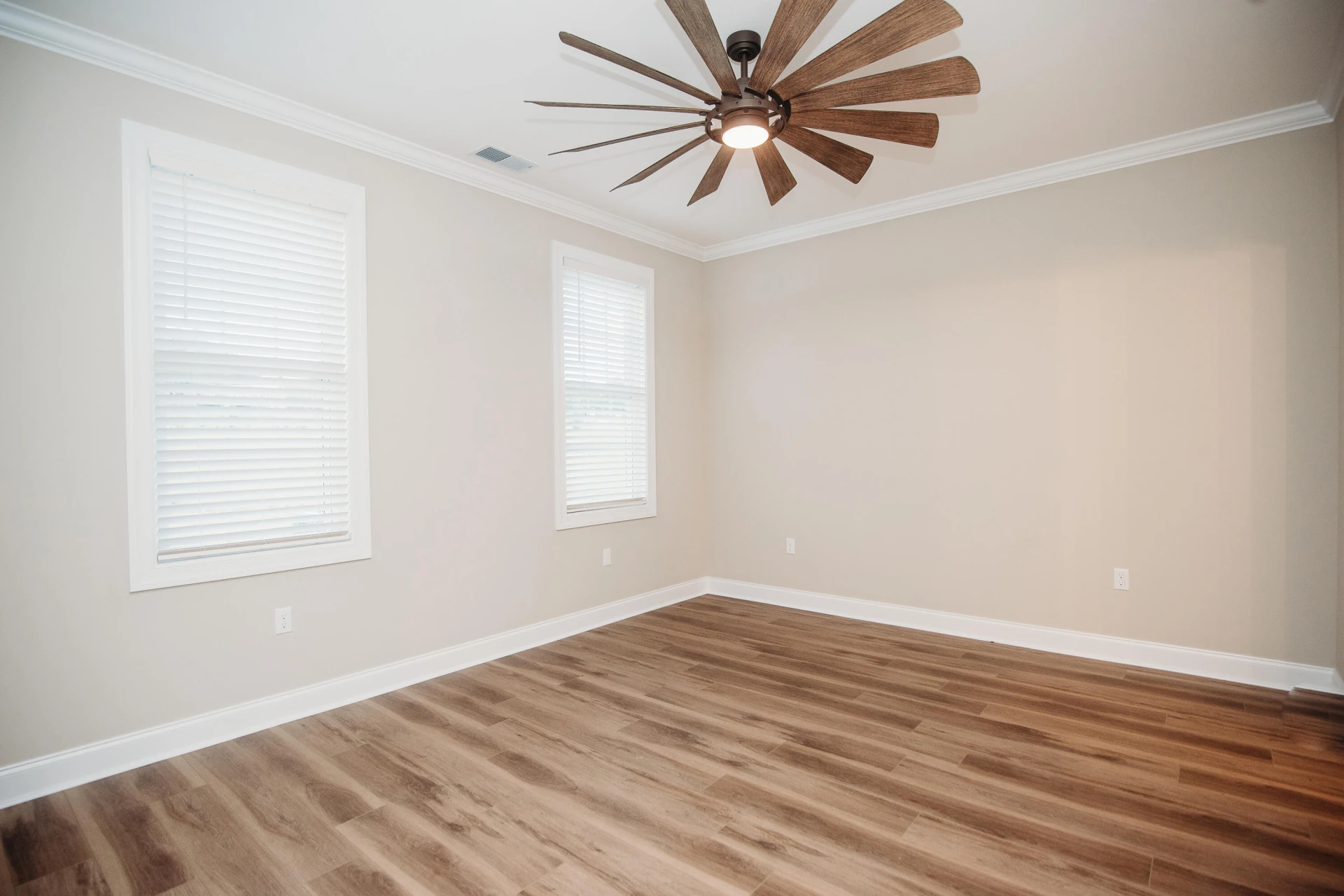174 Villa Oak CIR - Photo 24