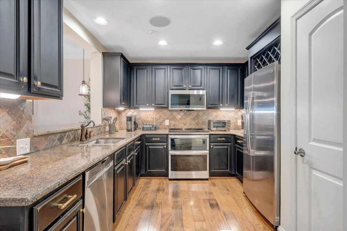 100 BRIDGEWATER POINTE PL #404 - Photo 12
