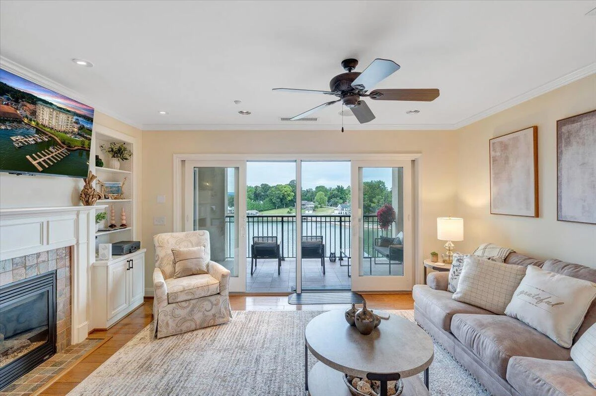 100 BRIDGEWATER POINTE PL #404 - Photo 2