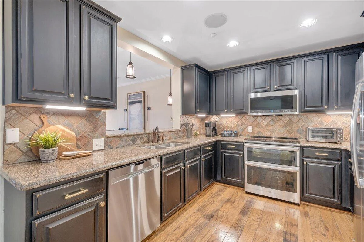 100 BRIDGEWATER POINTE PL #404 - Photo 3