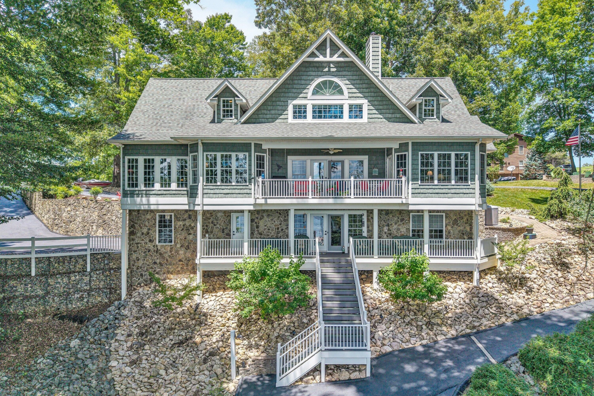 1100 Angela CT - Photo 10