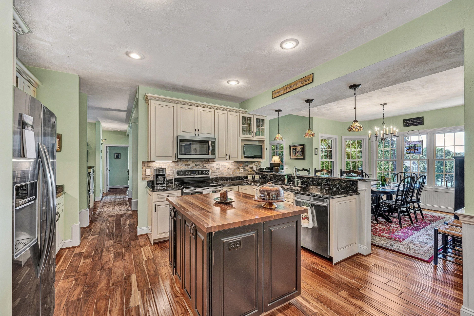 1100 Angela CT - Photo 16