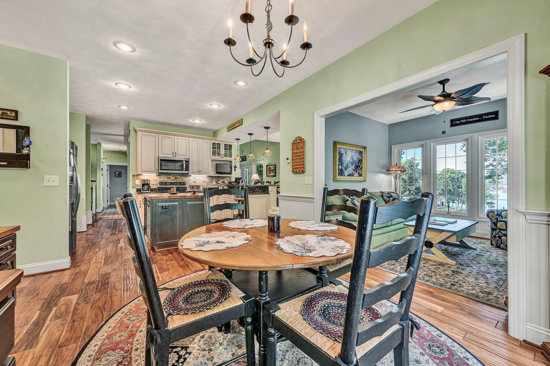 1100 Angela CT - Photo 21