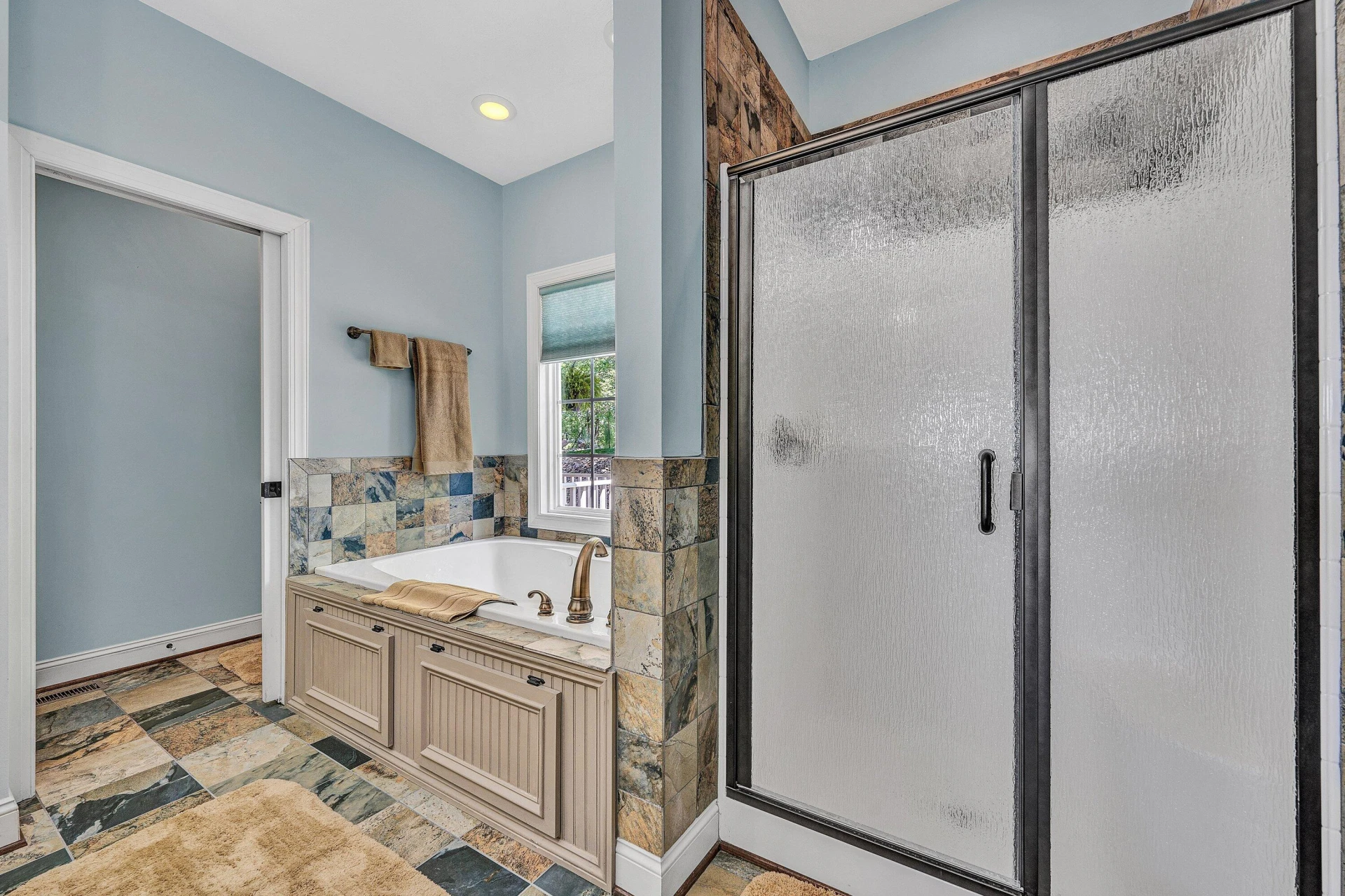 1100 Angela CT - Photo 34