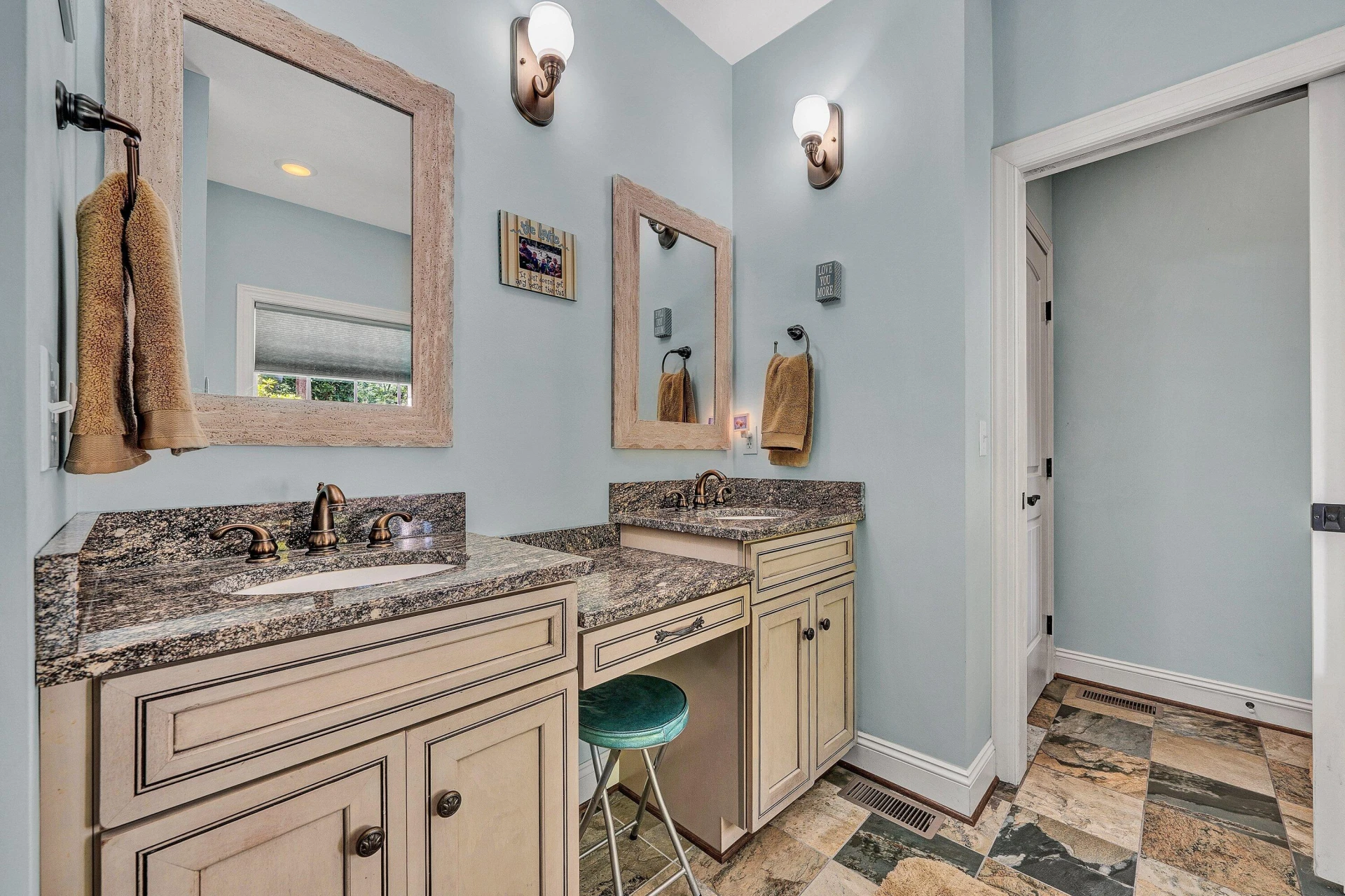 1100 Angela CT - Photo 35