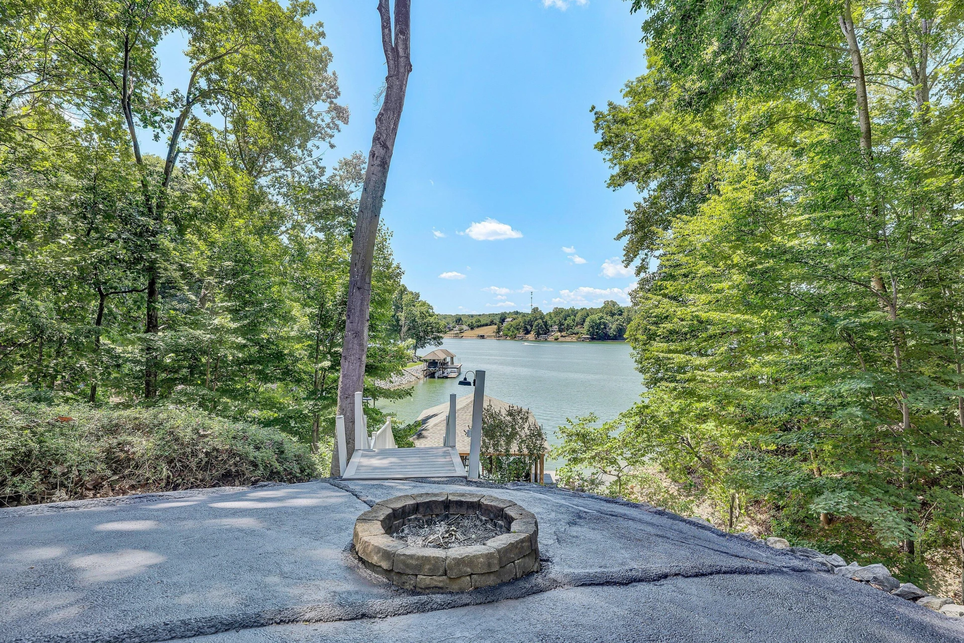 1100 Angela CT - Photo 73