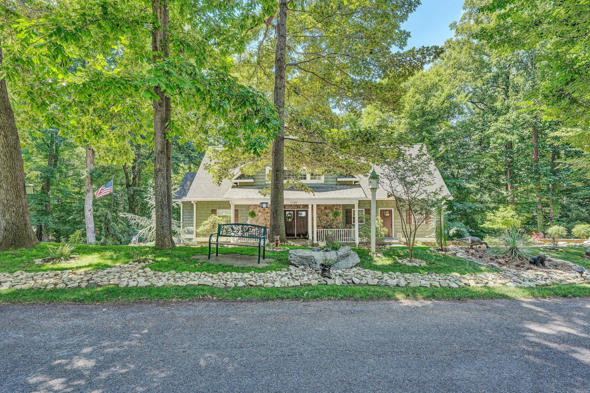 1100 Angela CT - Photo 9