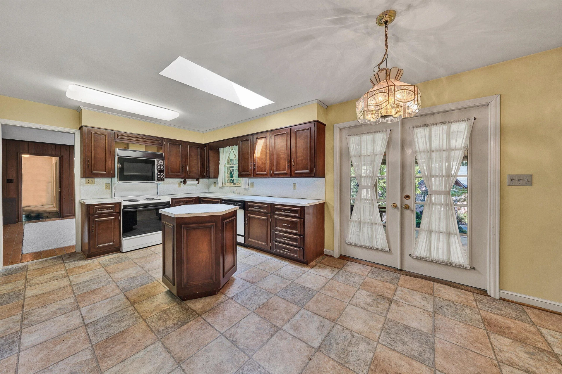 3615 Brymoor RD SW - Photo 10