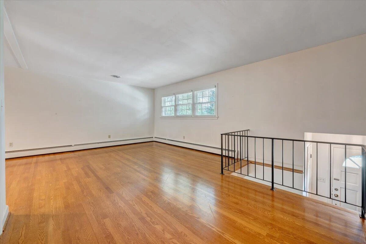 854 Peyton ST - Photo 32