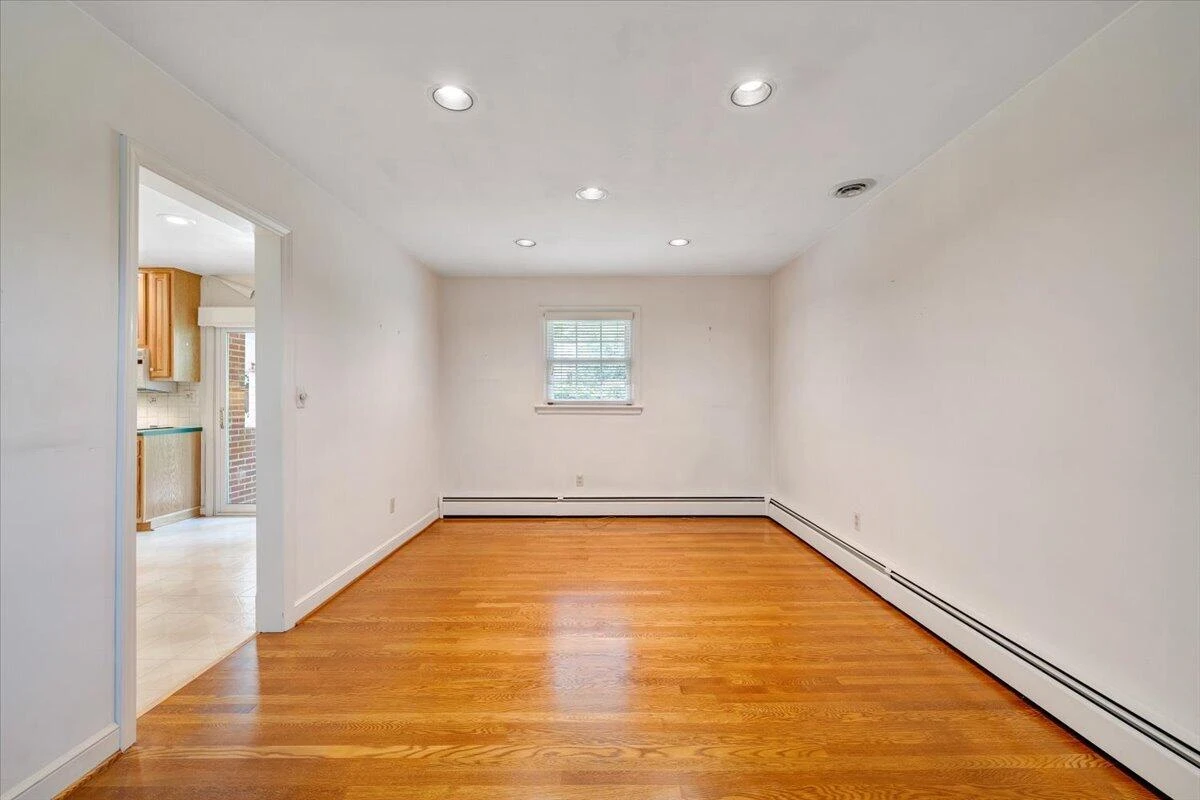 854 Peyton ST - Photo 35