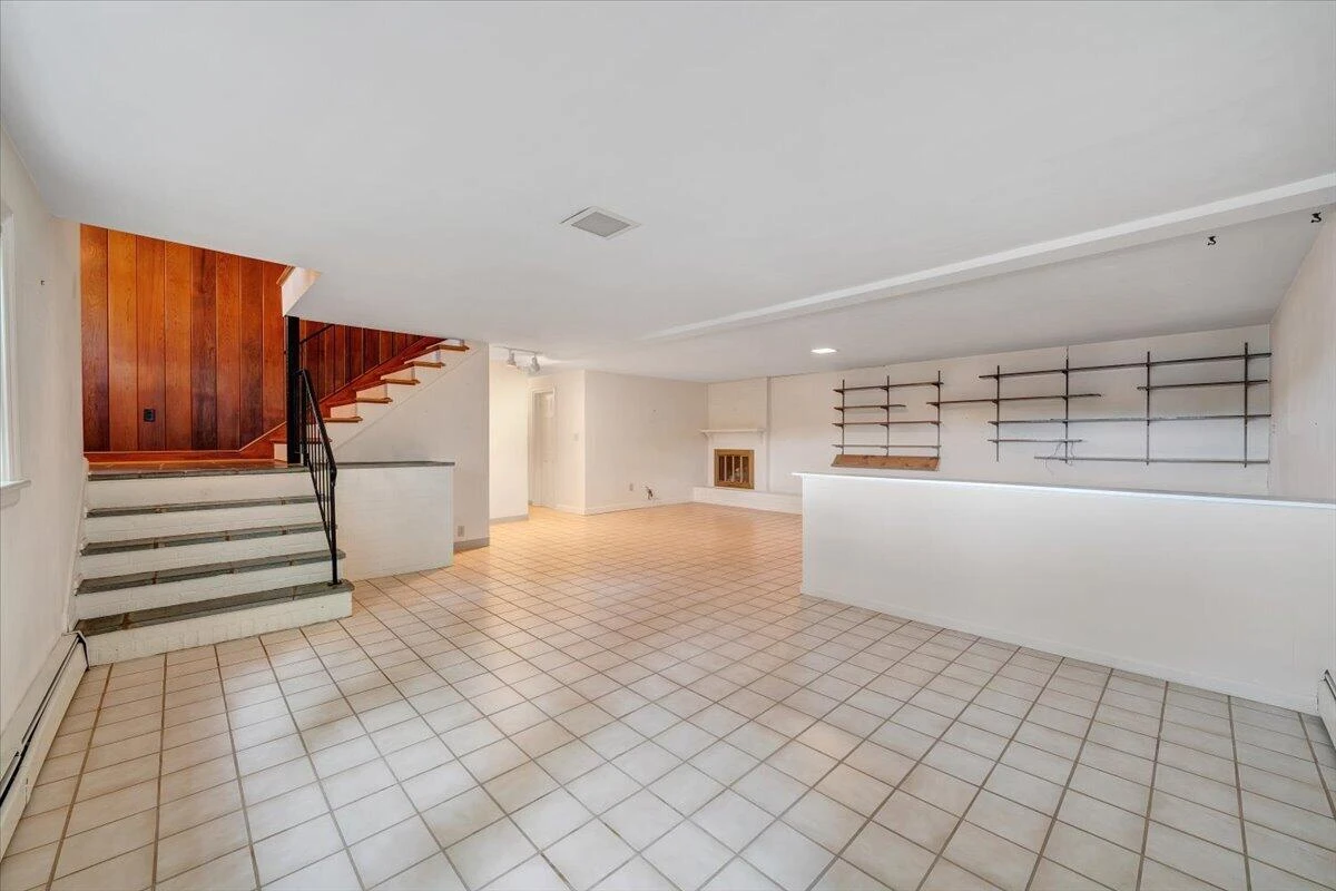 854 Peyton ST - Photo 49