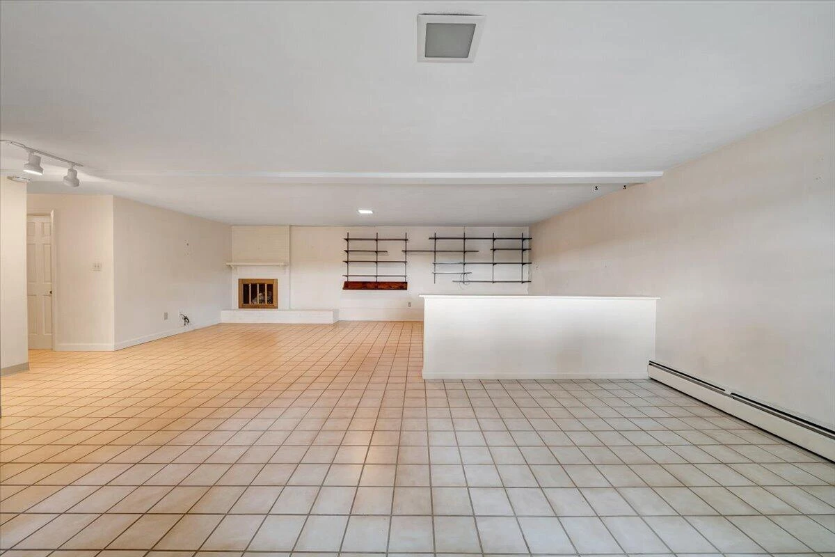 854 Peyton ST - Photo 50