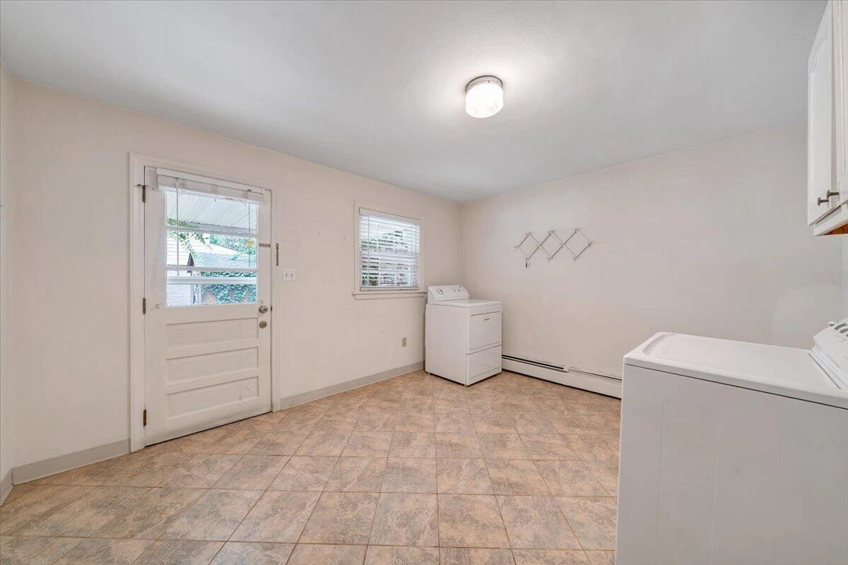 854 Peyton ST - Photo 57