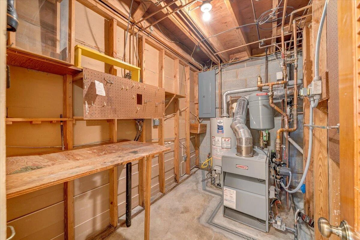 854 Peyton ST - Photo 59