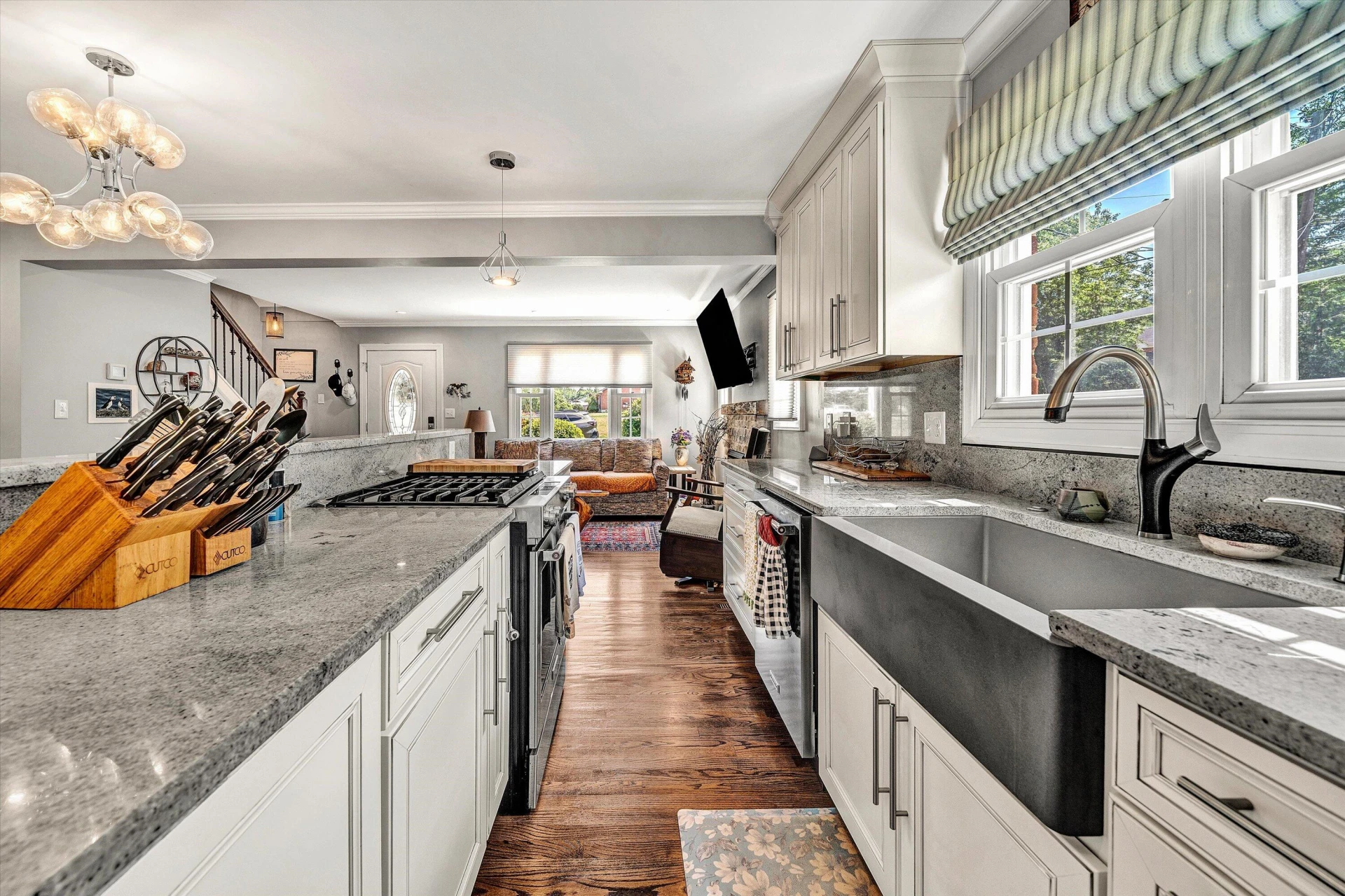 410 Parkdale DR - Photo 11
