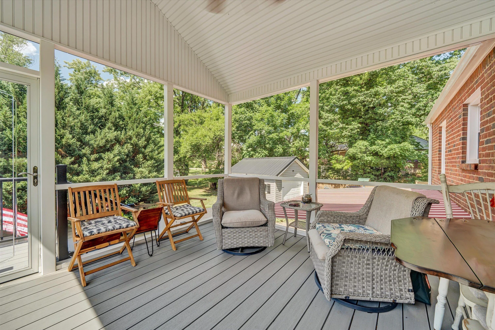 410 Parkdale DR - Photo 16