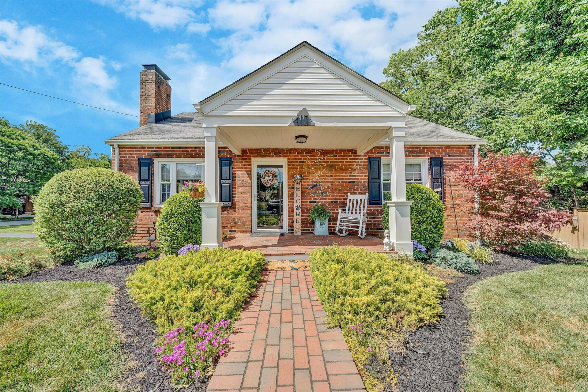 410 Parkdale DR - Photo 3