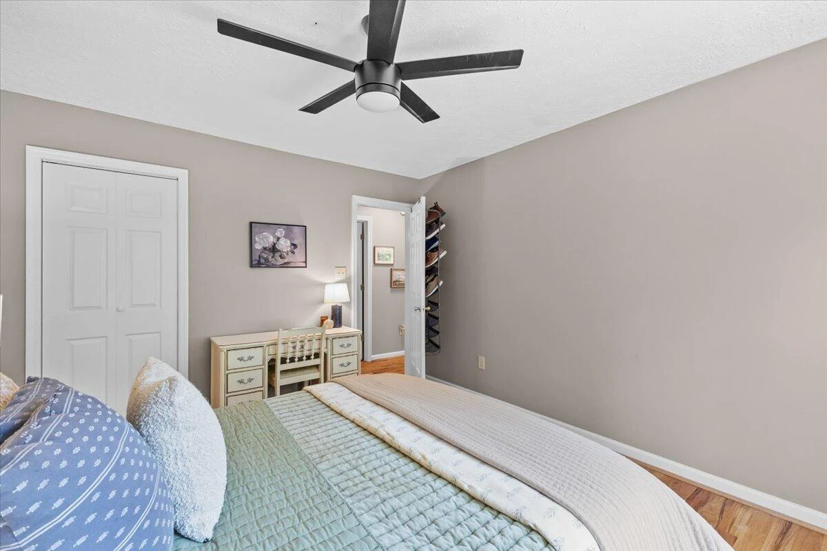 6415 Catawba Creek RD - Photo 25