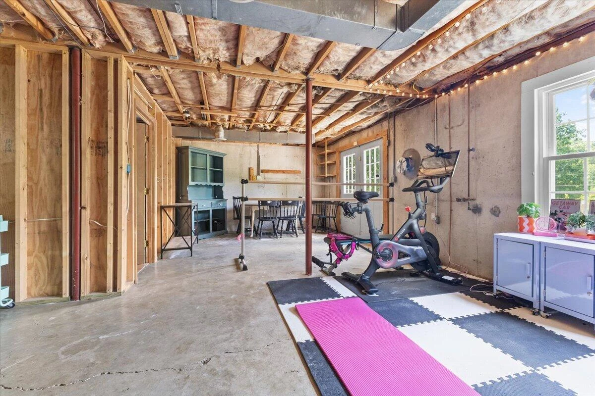 6415 Catawba Creek RD - Photo 35