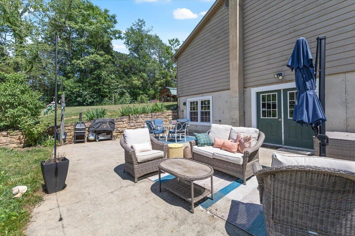 6415 Catawba Creek RD - Photo 37