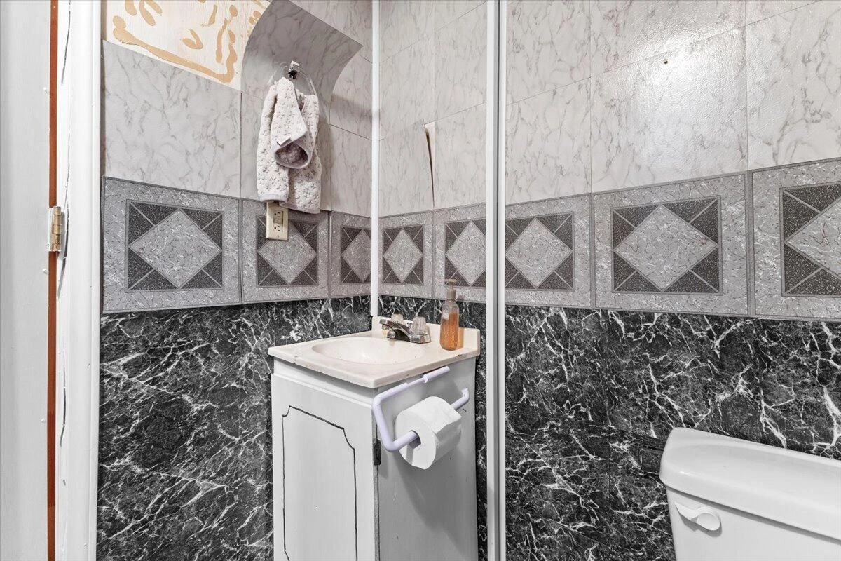 6415 Catawba Creek RD - Photo 46