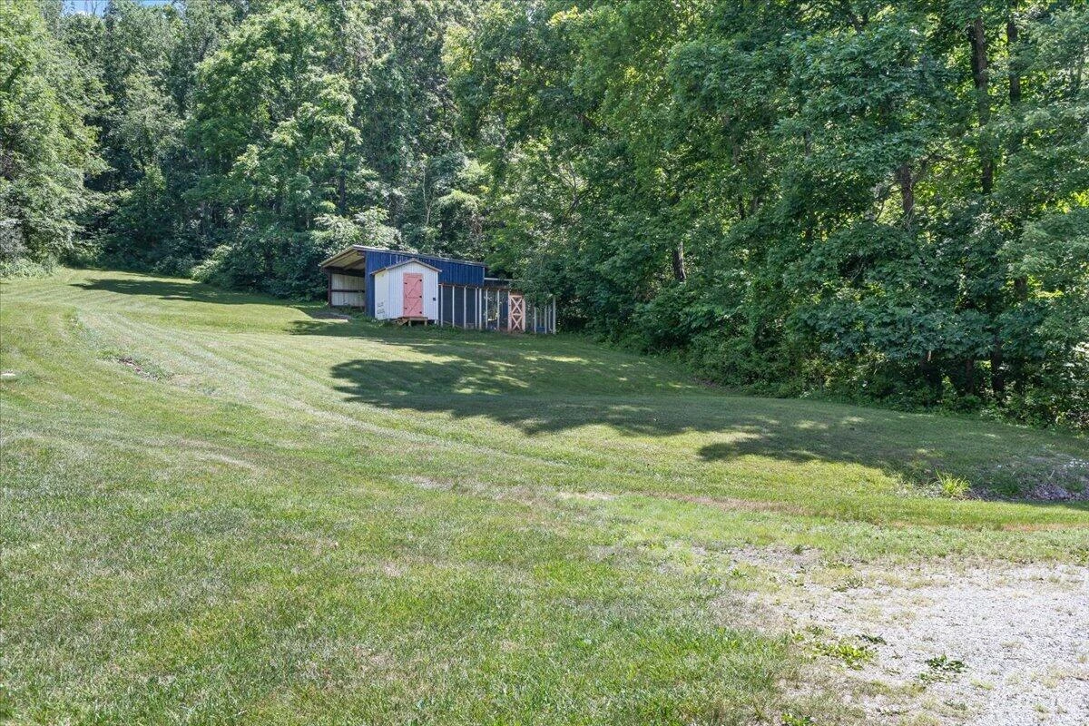 6415 Catawba Creek RD - Photo 48