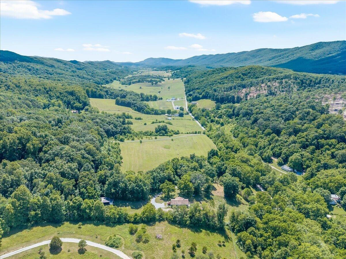6415 Catawba Creek RD - Photo 52