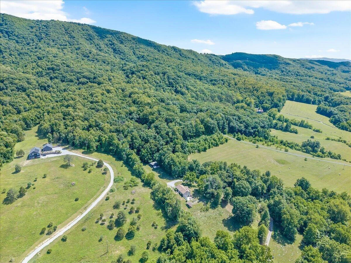 6415 Catawba Creek RD - Photo 53