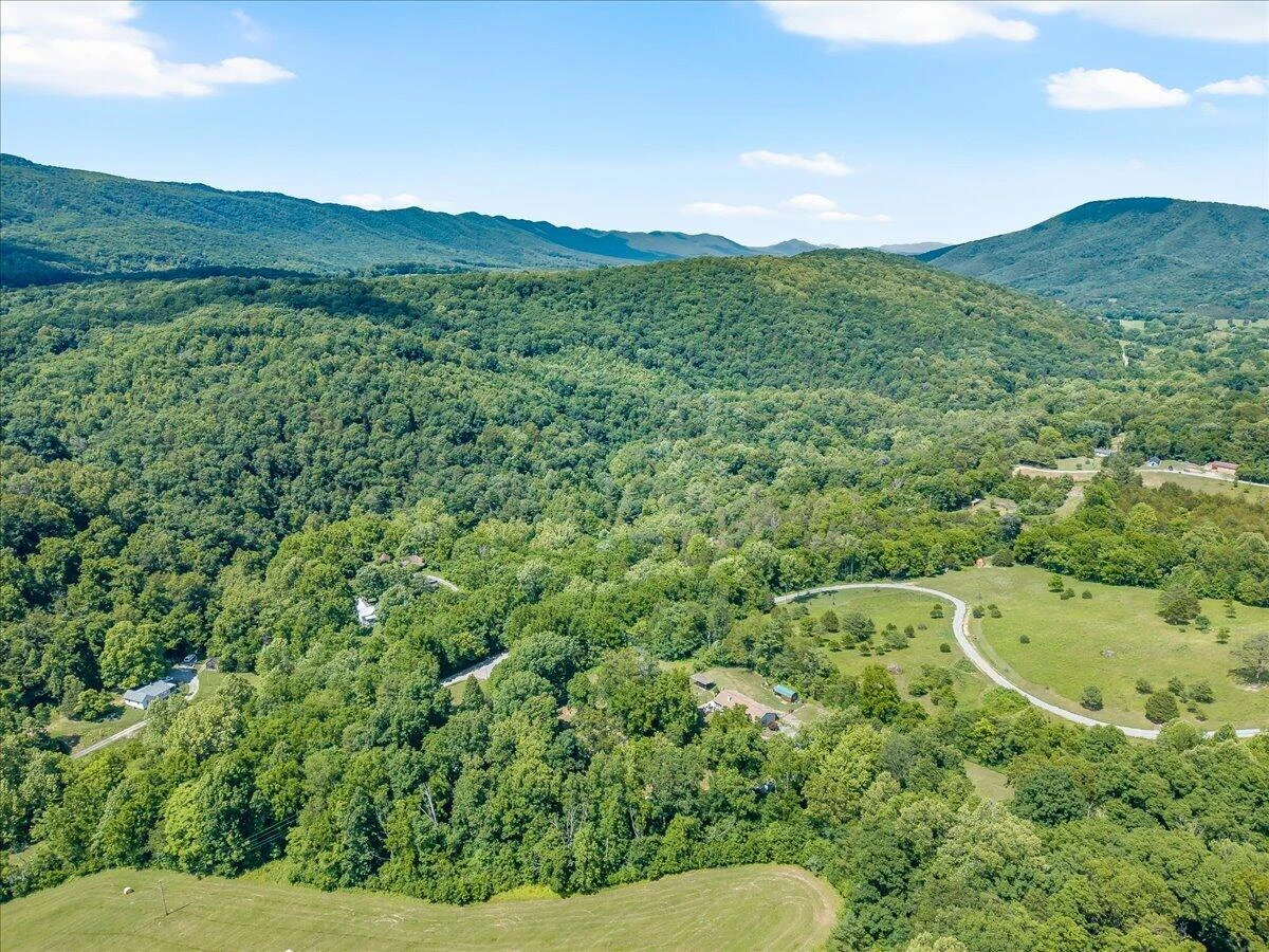 6415 Catawba Creek RD - Photo 57