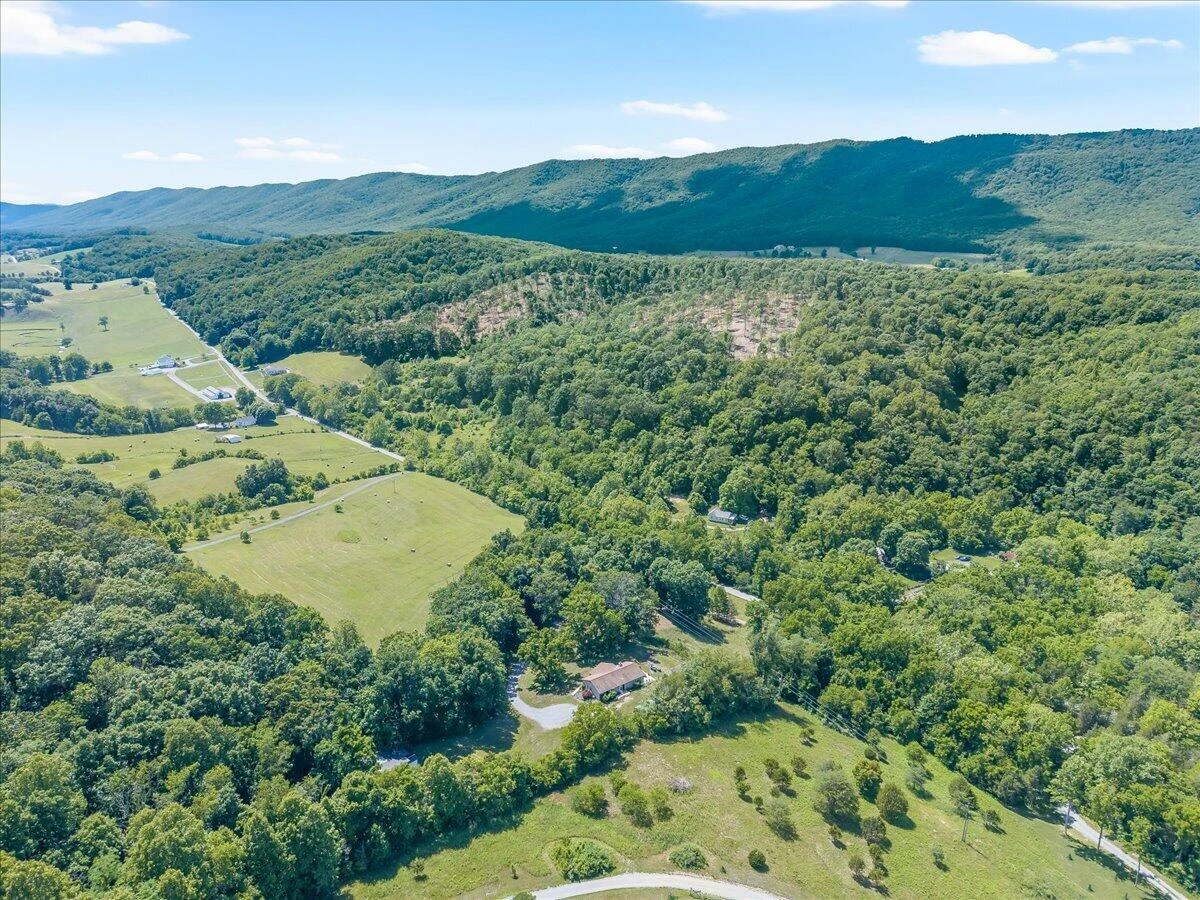 6415 Catawba Creek RD - Photo 59