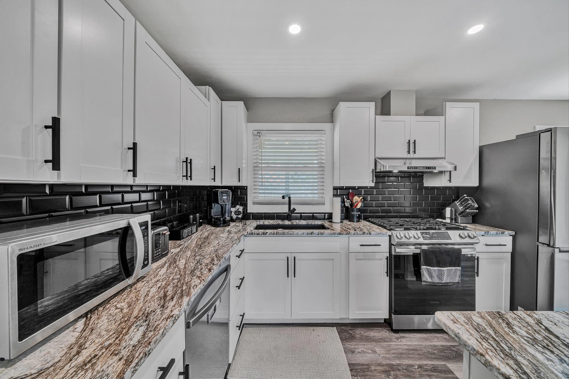 358 Keesling AVE - Photo 9