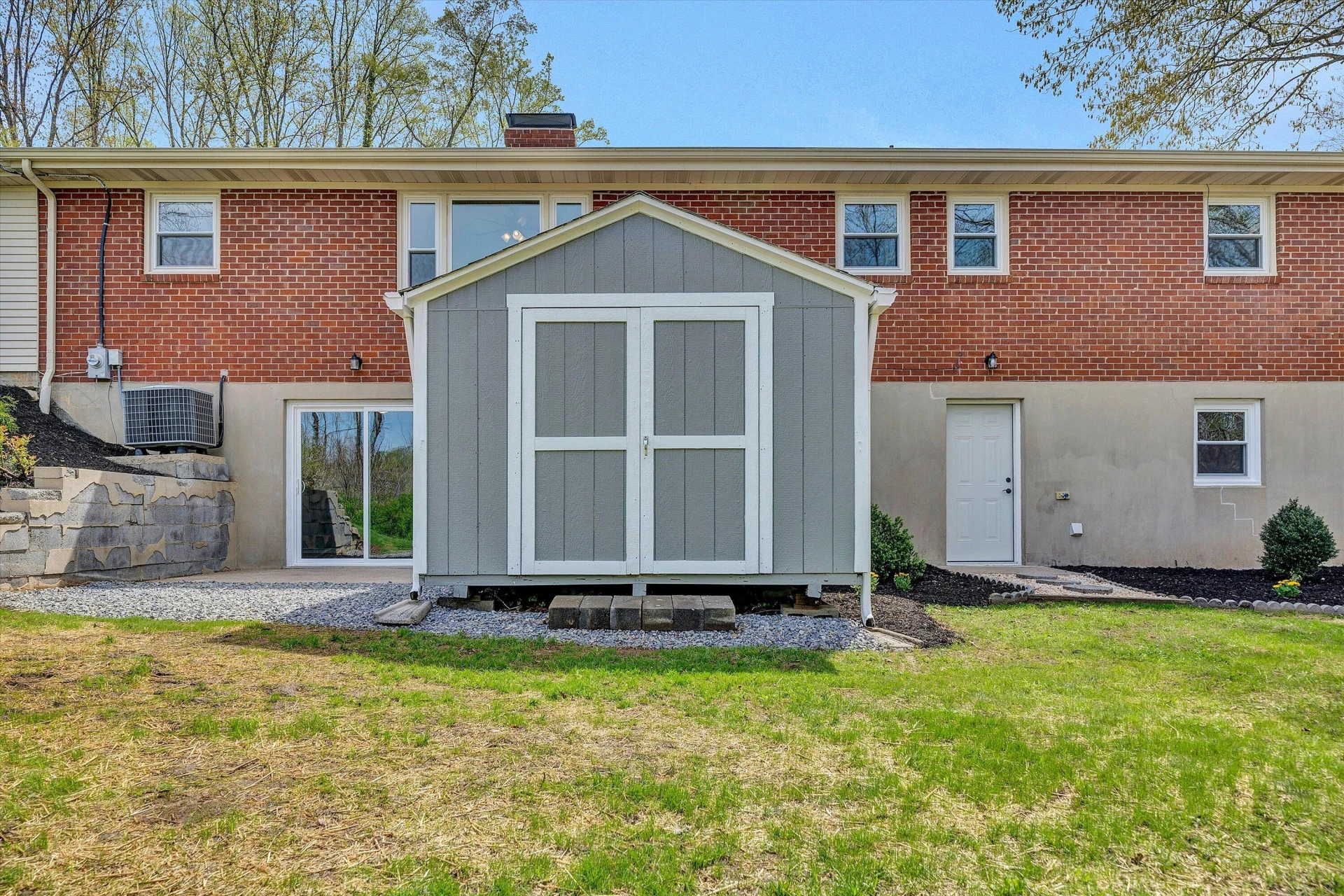 731 BASSETT HEIGHTS RD - Photo 33