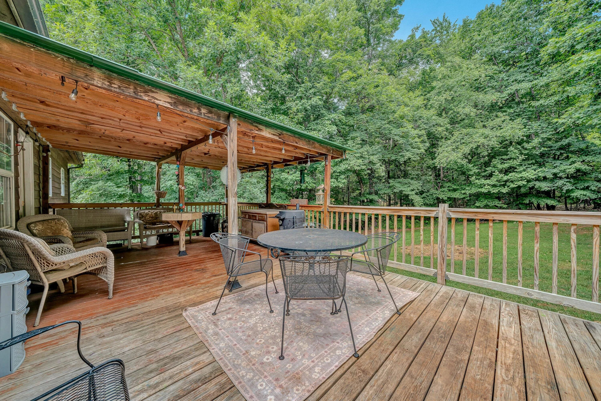 1145 FARMINGTON RD - Photo 11