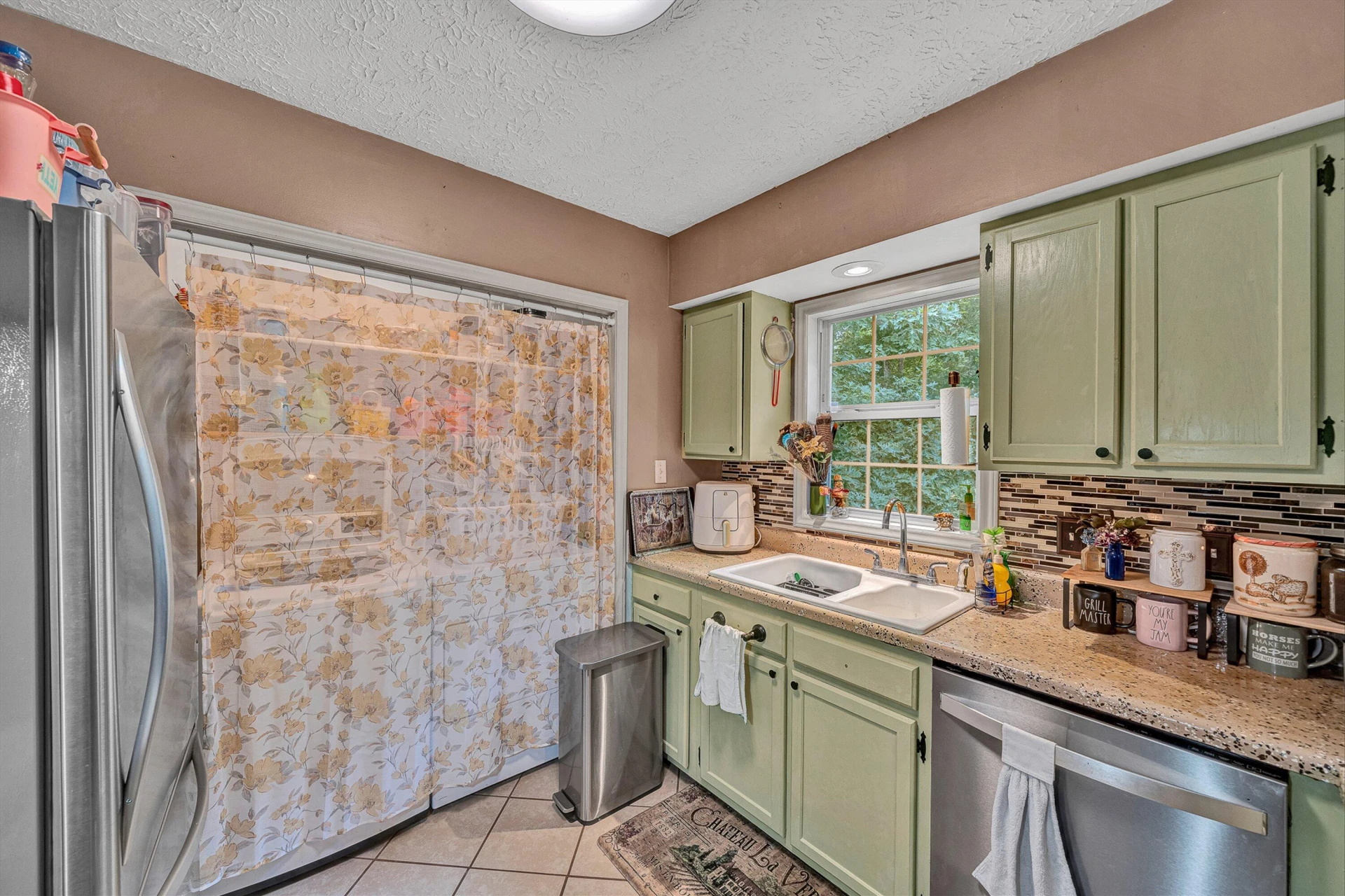 1145 FARMINGTON RD - Photo 9
