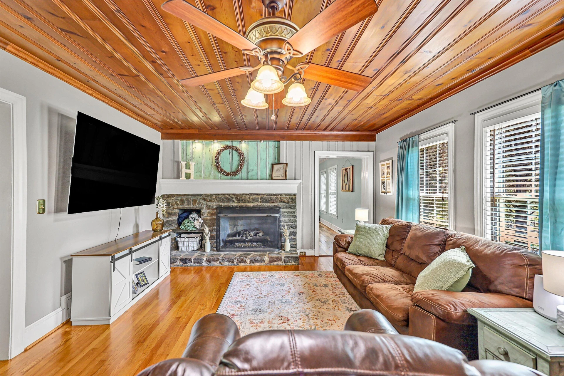 885 S MAIN ST - Photo 13