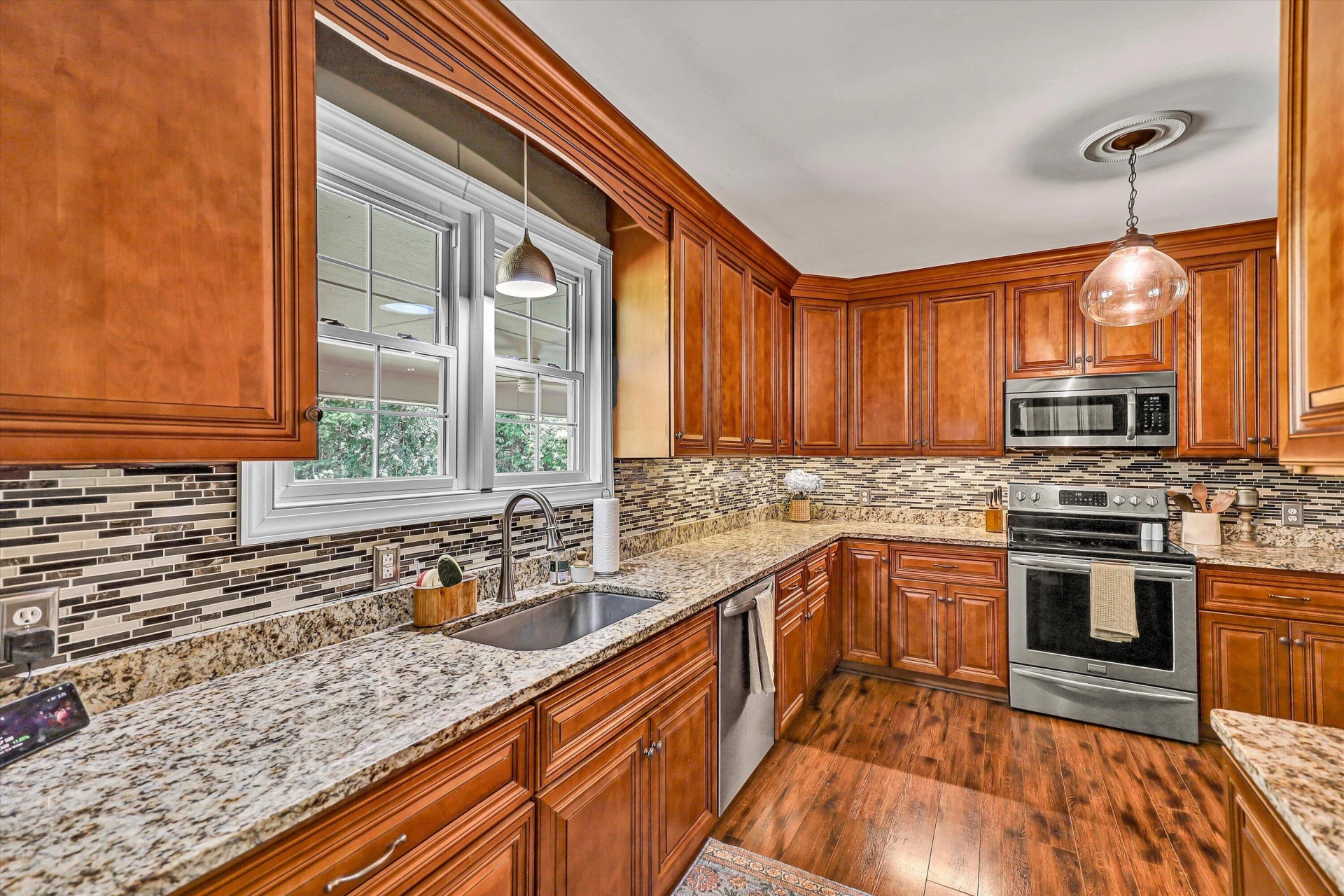 885 S MAIN ST - Photo 21