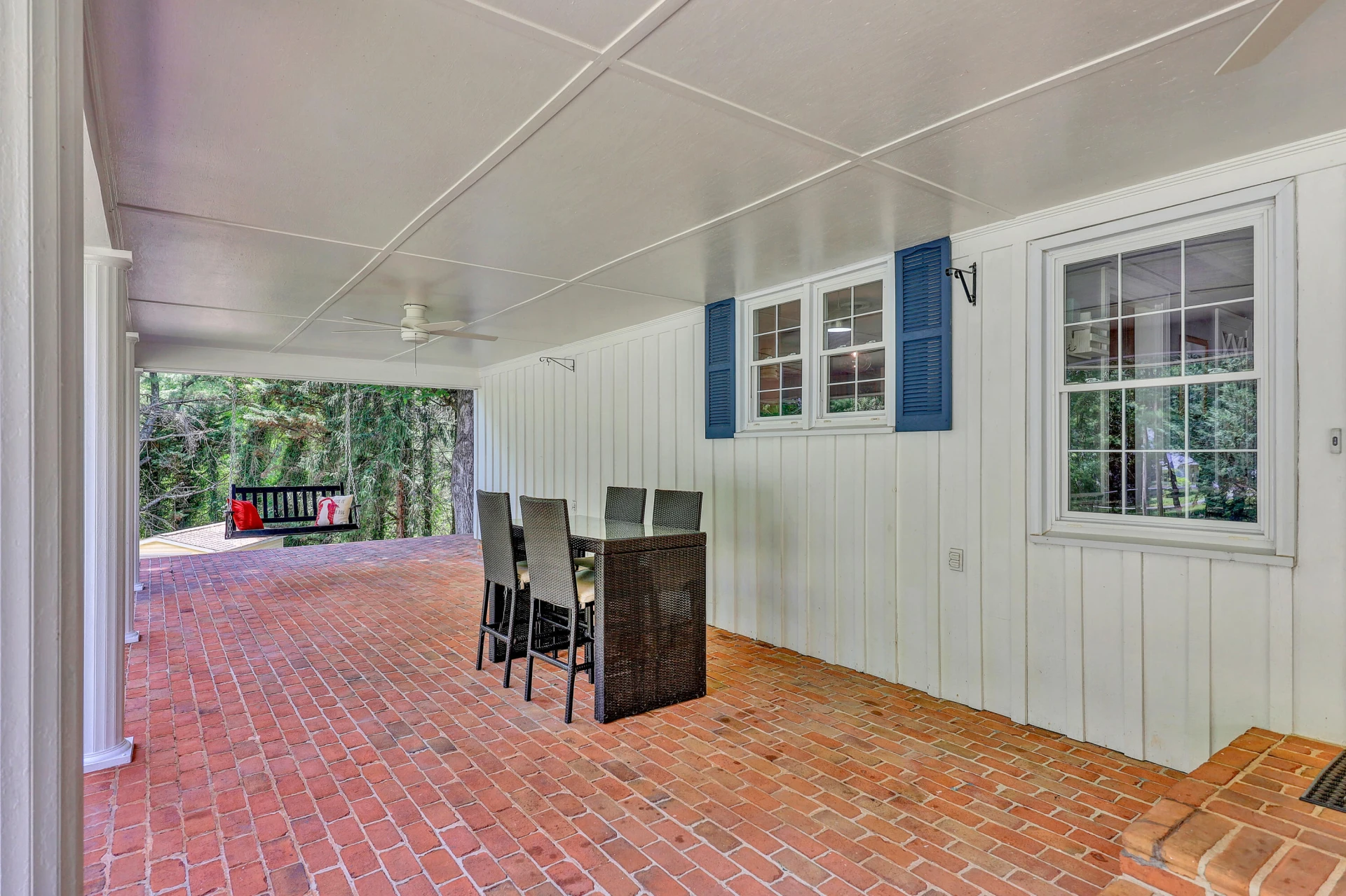 885 S MAIN ST - Photo 6