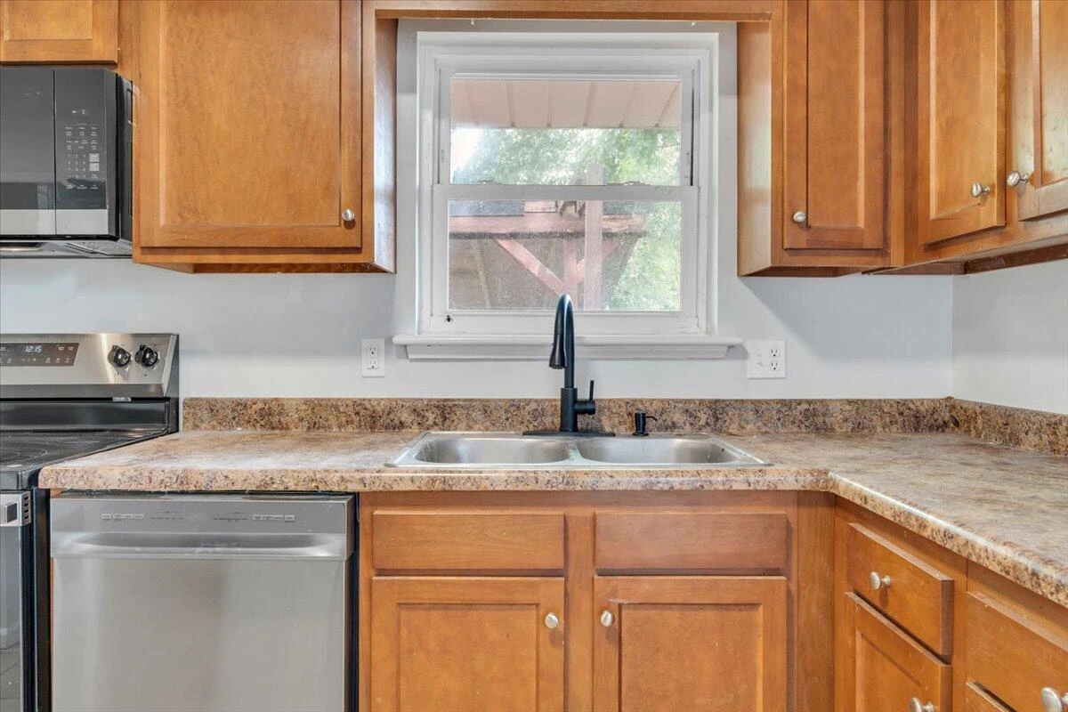678 E Augusta AVE - Photo 13