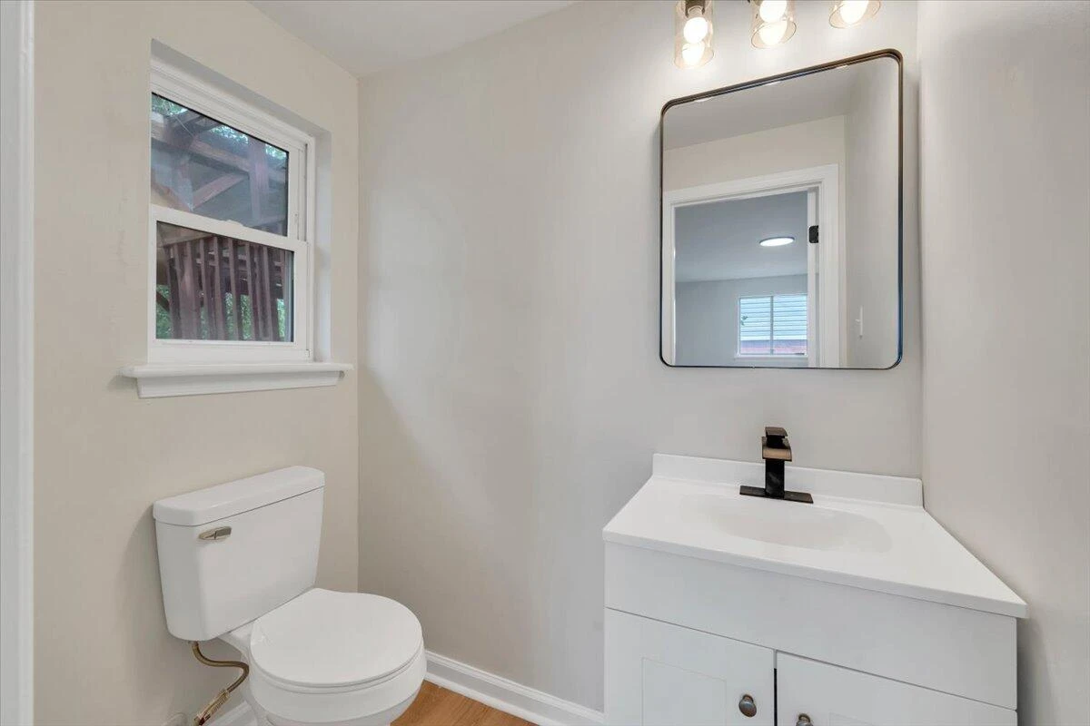 678 E Augusta AVE - Photo 27