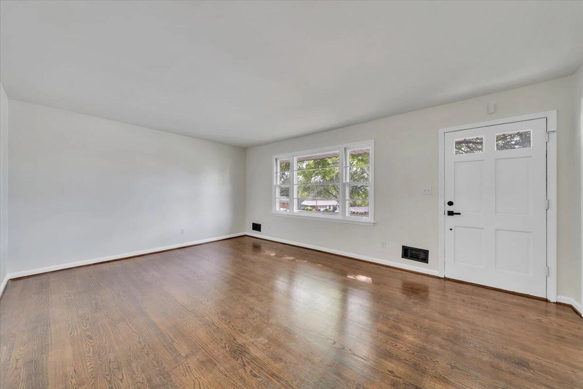 678 E Augusta AVE - Photo 7