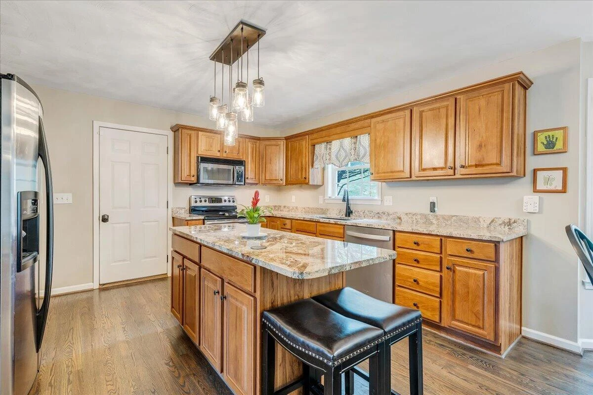 1341 Crutchfield ST - Photo 19