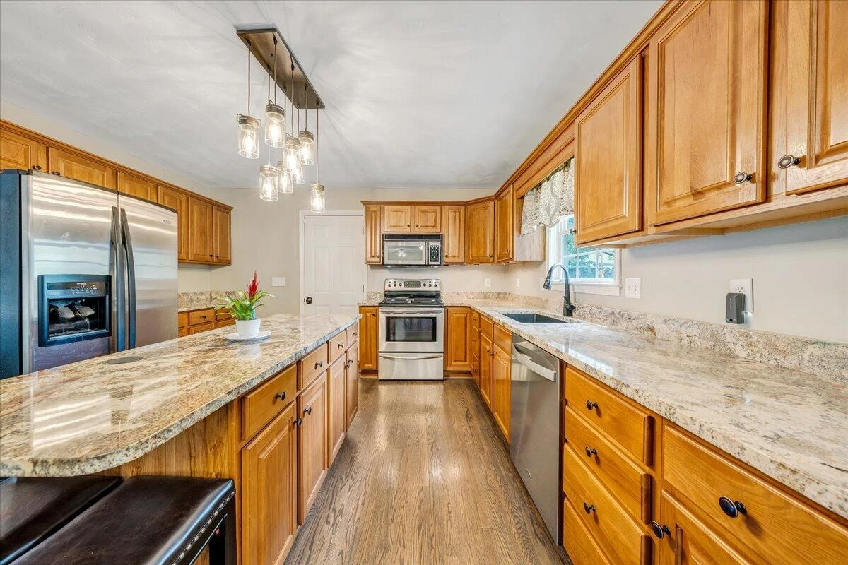 1341 Crutchfield ST - Photo 20