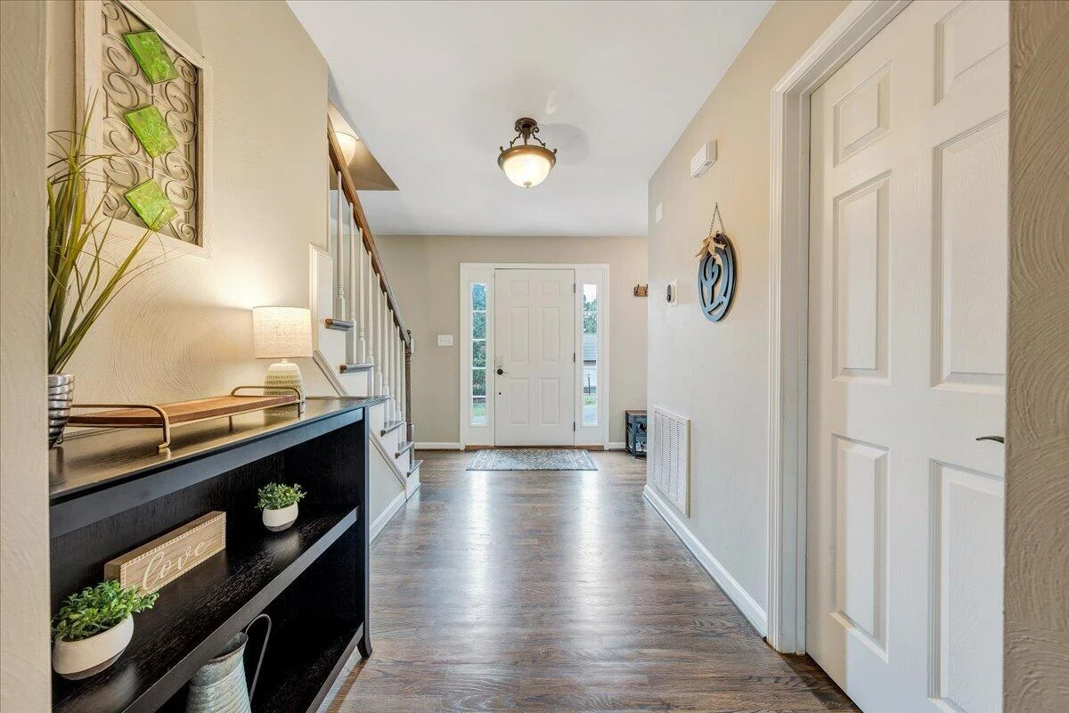 1341 Crutchfield ST - Photo 8