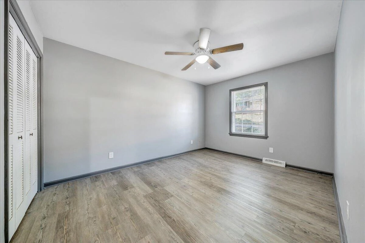 5263 Fordwick DR - Photo 15