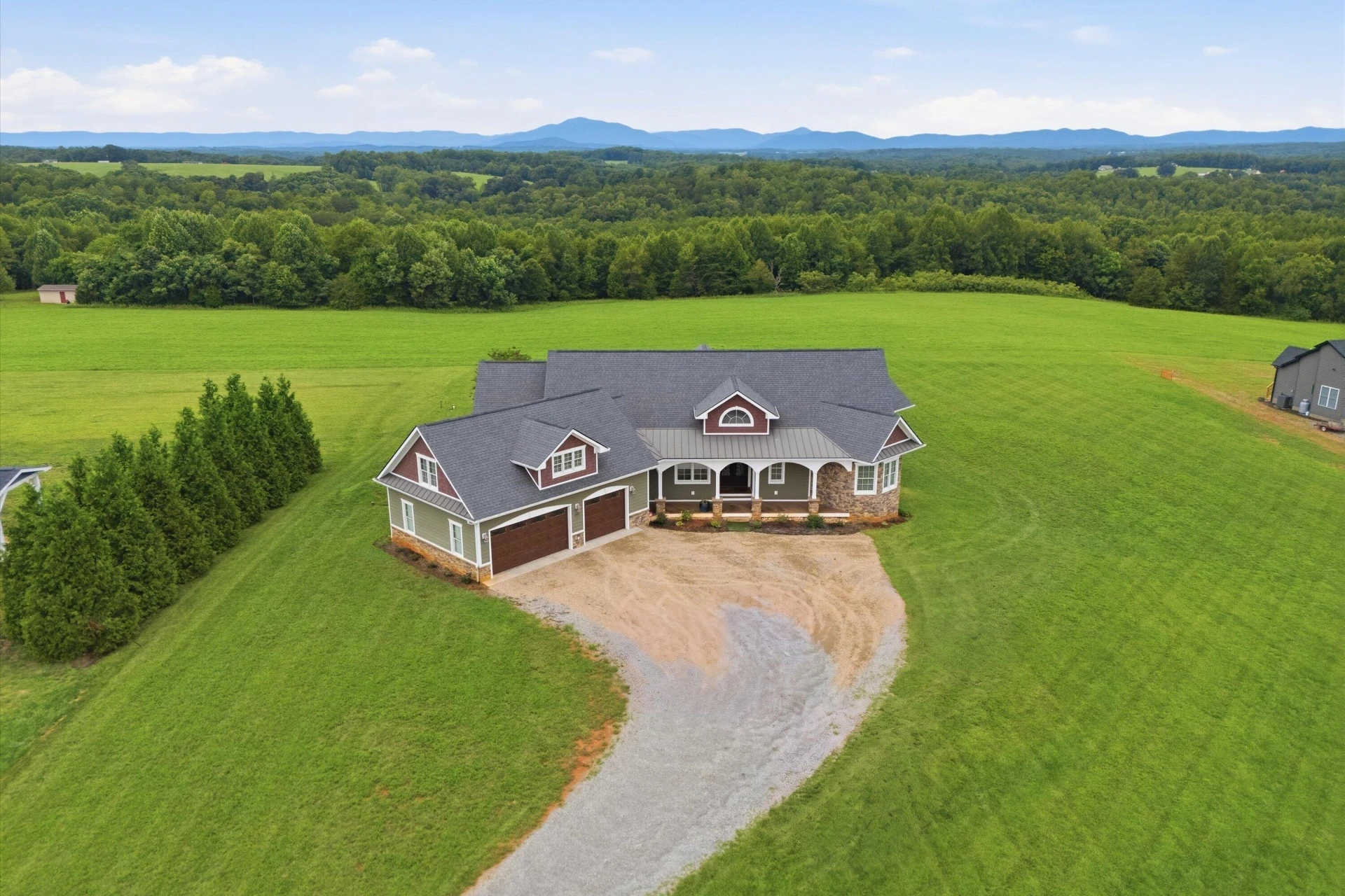 379 Greenhouse RD - Photo 2