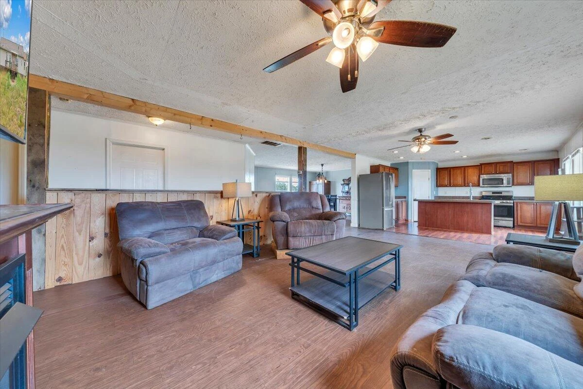 389 Kaye Trail LN - Photo 4